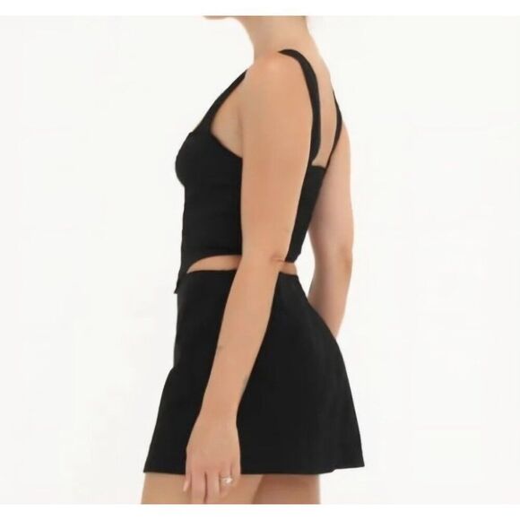 Nwt RUMORED - M - Antoinette Black Corsetry Smock Back Top - Picture 3 of 8